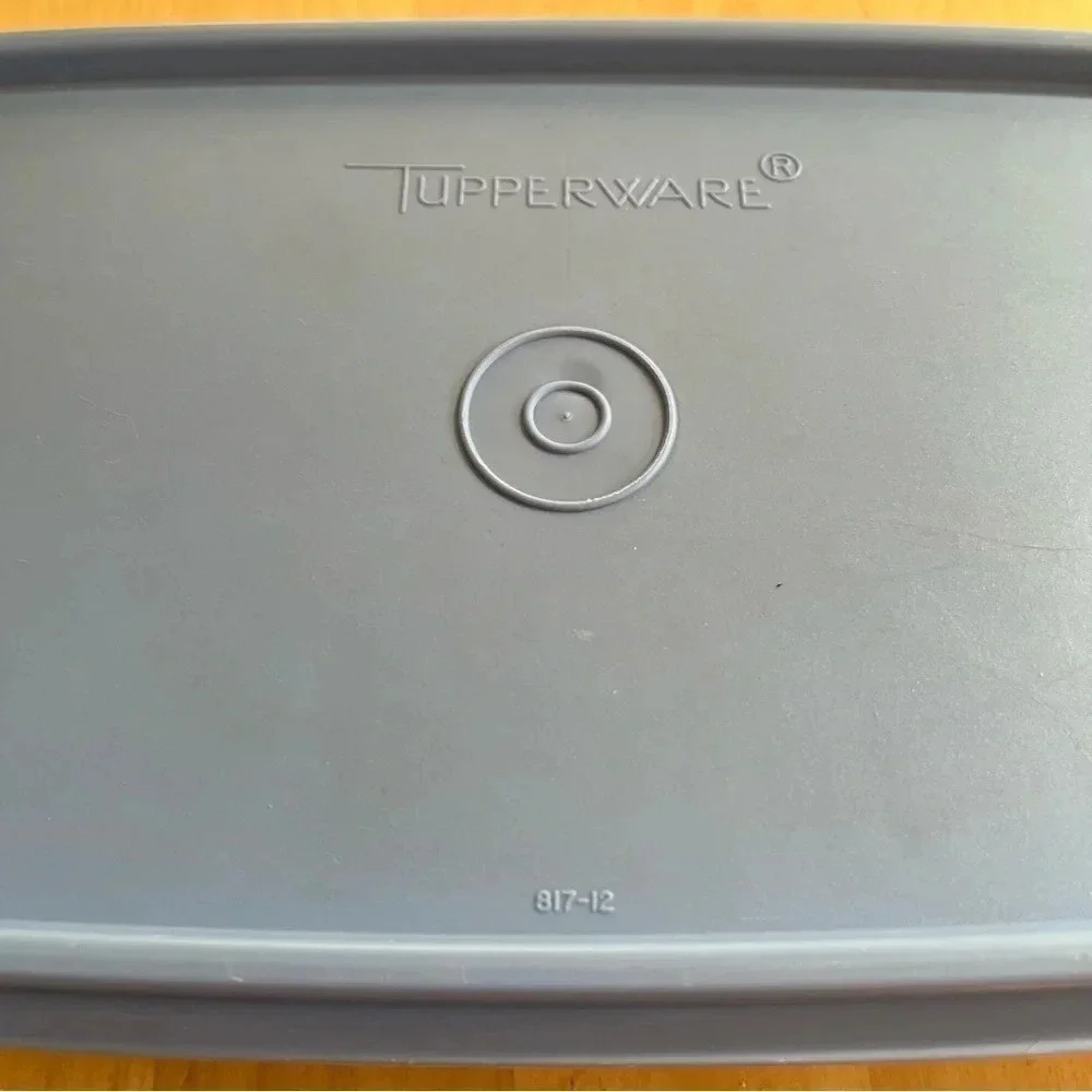 Tupperware Blue Lid Clear Deli Keeper Container 817- 12 Vintage